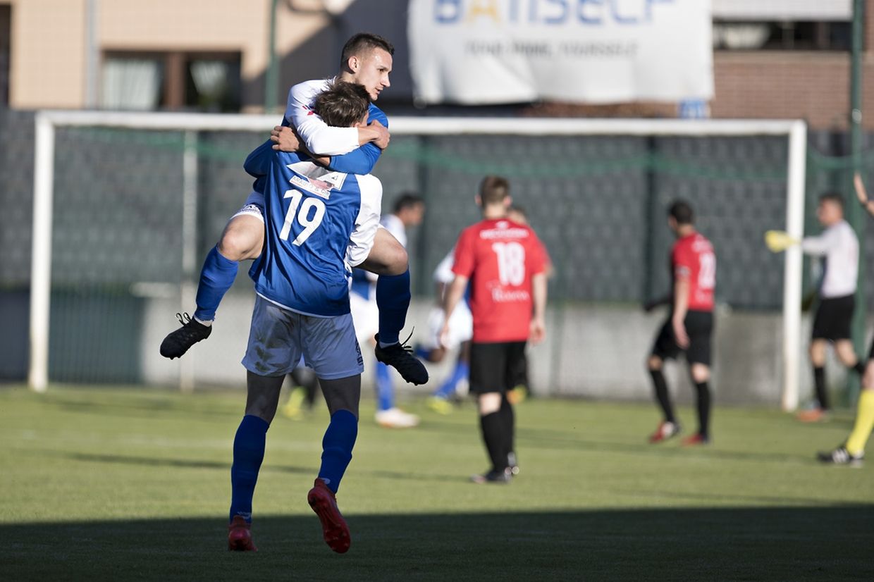 FC Mondercange - Union 05 Kayl-Tétange 1-2. - La joie des Kaylois.
