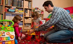 Congé parental,!!!! à utiliser uniquement pour illustrer le congé parental. Foto:Gerry Huberty