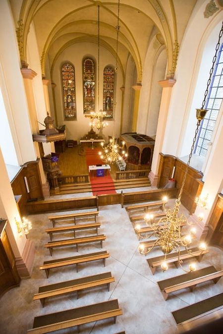 Innenansicht der  protestantischen Kirche in der Rue de la Congégation. Die Kirche war im 19. Jahrhundert zunächst Hofkirche, heute gehört sie dem Staat. 