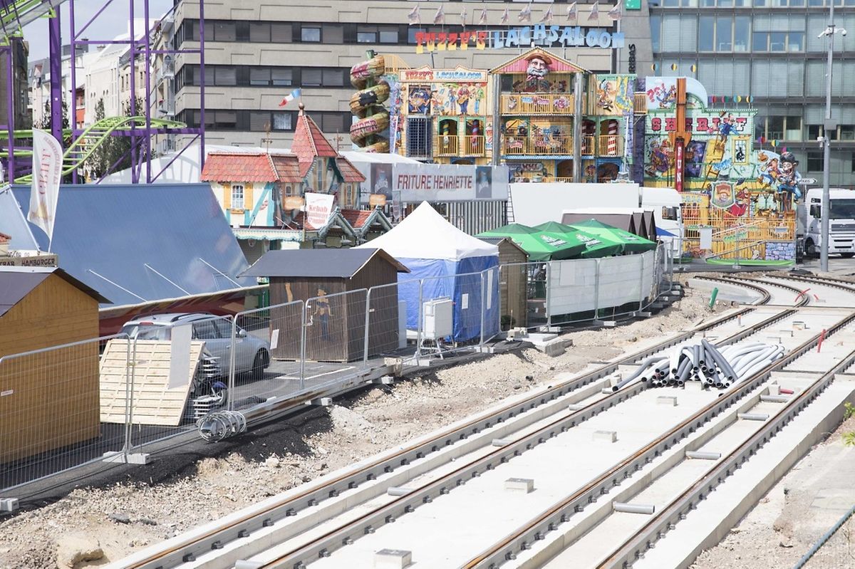 Au Westeschgaart, la Schueberfouer peut, pour la dernière année, déborder sur la rue Pasteur avant que le tram n'y prenne ses droits dès la 678e édition.