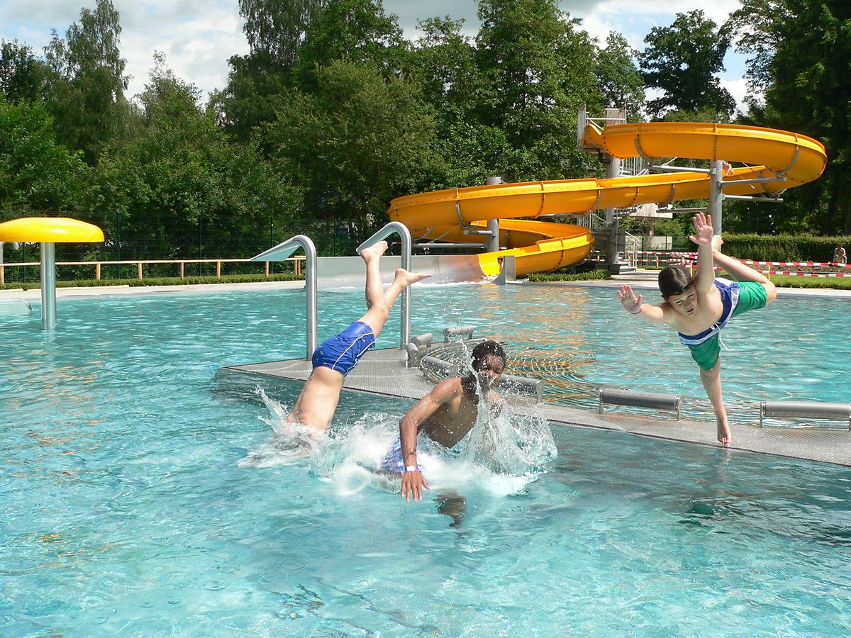 La piscine en plein air de Trosivierges a été rénovée en 2016.