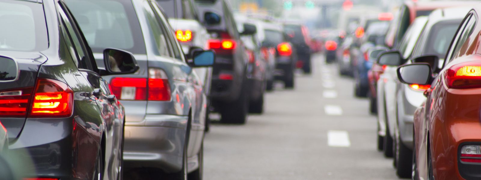 Intelligente Verkehrsleitsysteme sollen Staus in Zukunft besser verhindern können.