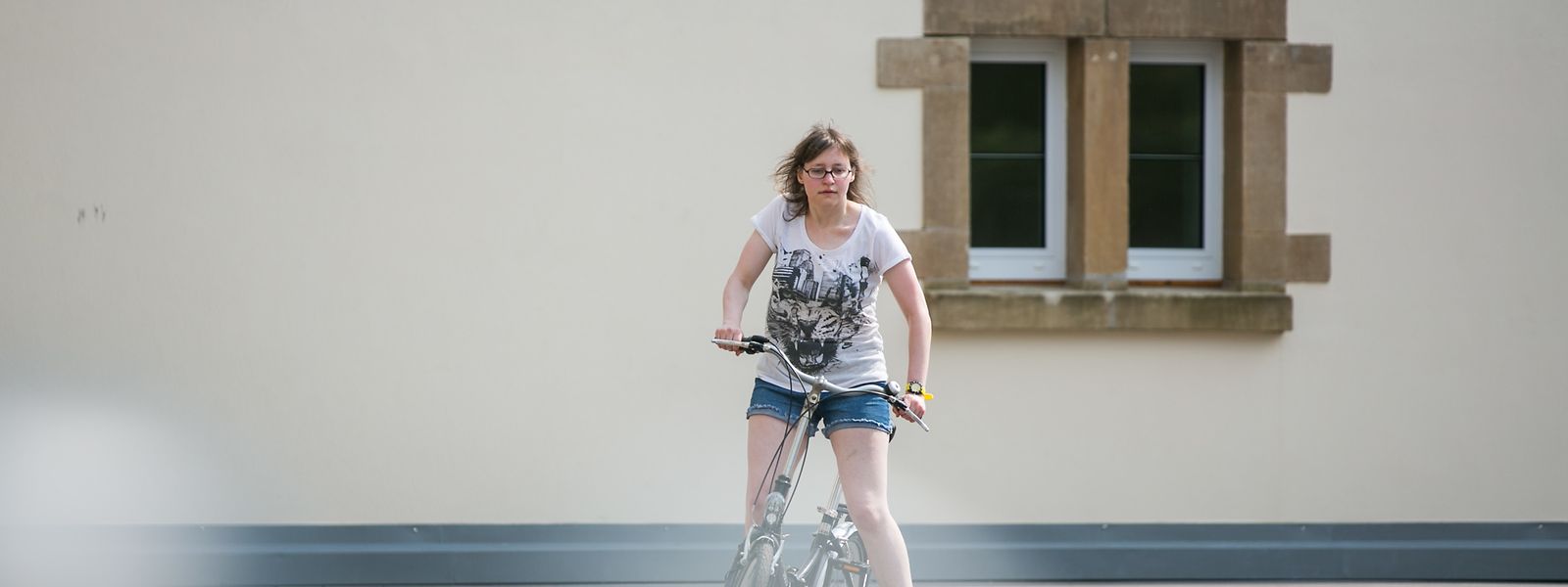 Aller Anfang ist schwer, doch die Schülerinnen lassen sich nicht so schnell entmutigen.