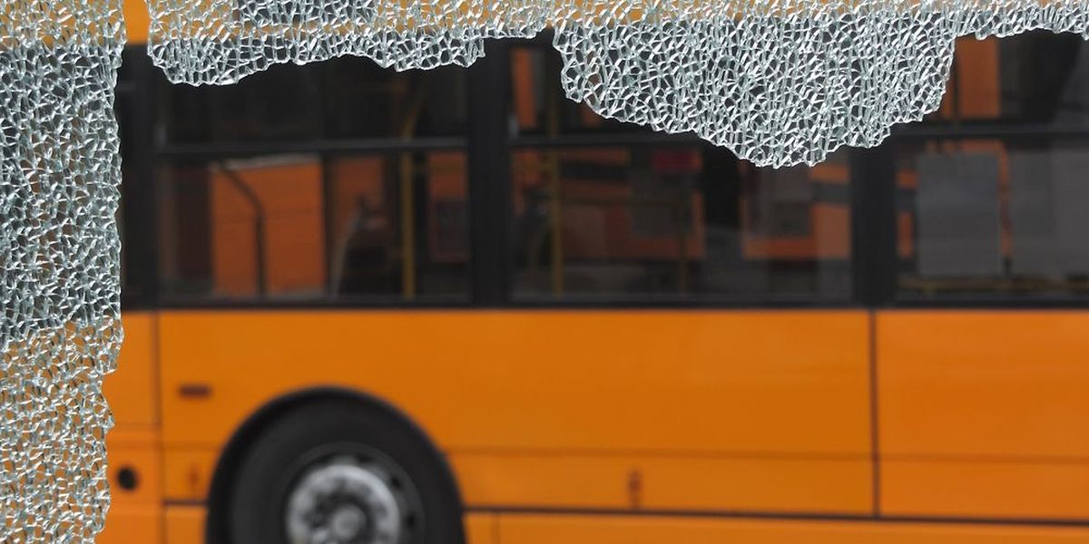 Suite à la collision, 16 personnes ont été conduites à l'hôpital.