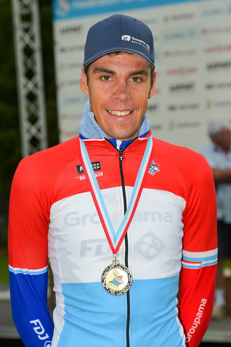 Kevin Geniets (Groupama-FDJ) trägt ein weiteres Jahr das Rot-Weiss-Blaue Trikot.