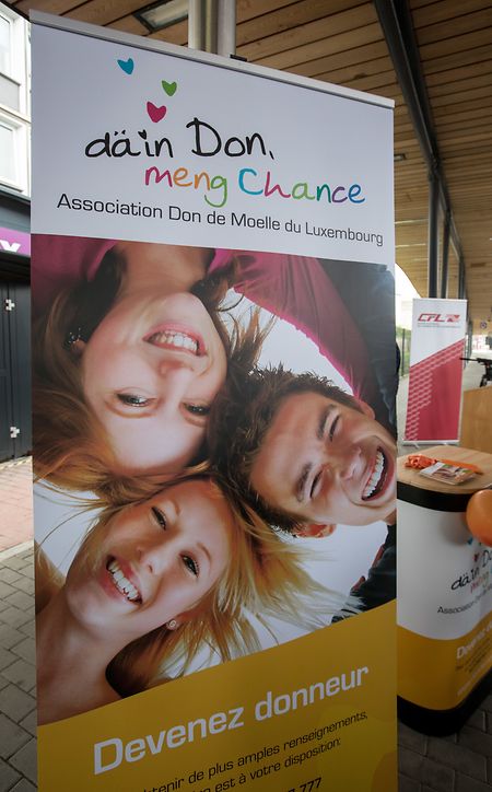 Affiche de l'Association Don de Moelle du Luxembourg, partenaire du projet «Train of Hope» 