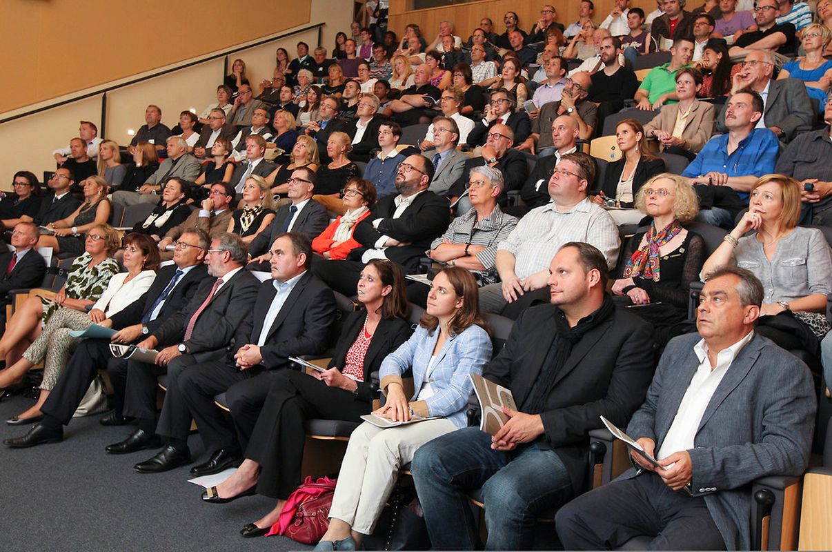 200 Gäste feierten am 19. September das 25-jährige Jubiläum der ATP im Cercle Cité, darunter Lydia Mutsch, Nicolas Schmit, Corinne Cahen und Mars Di Bartolomeo.