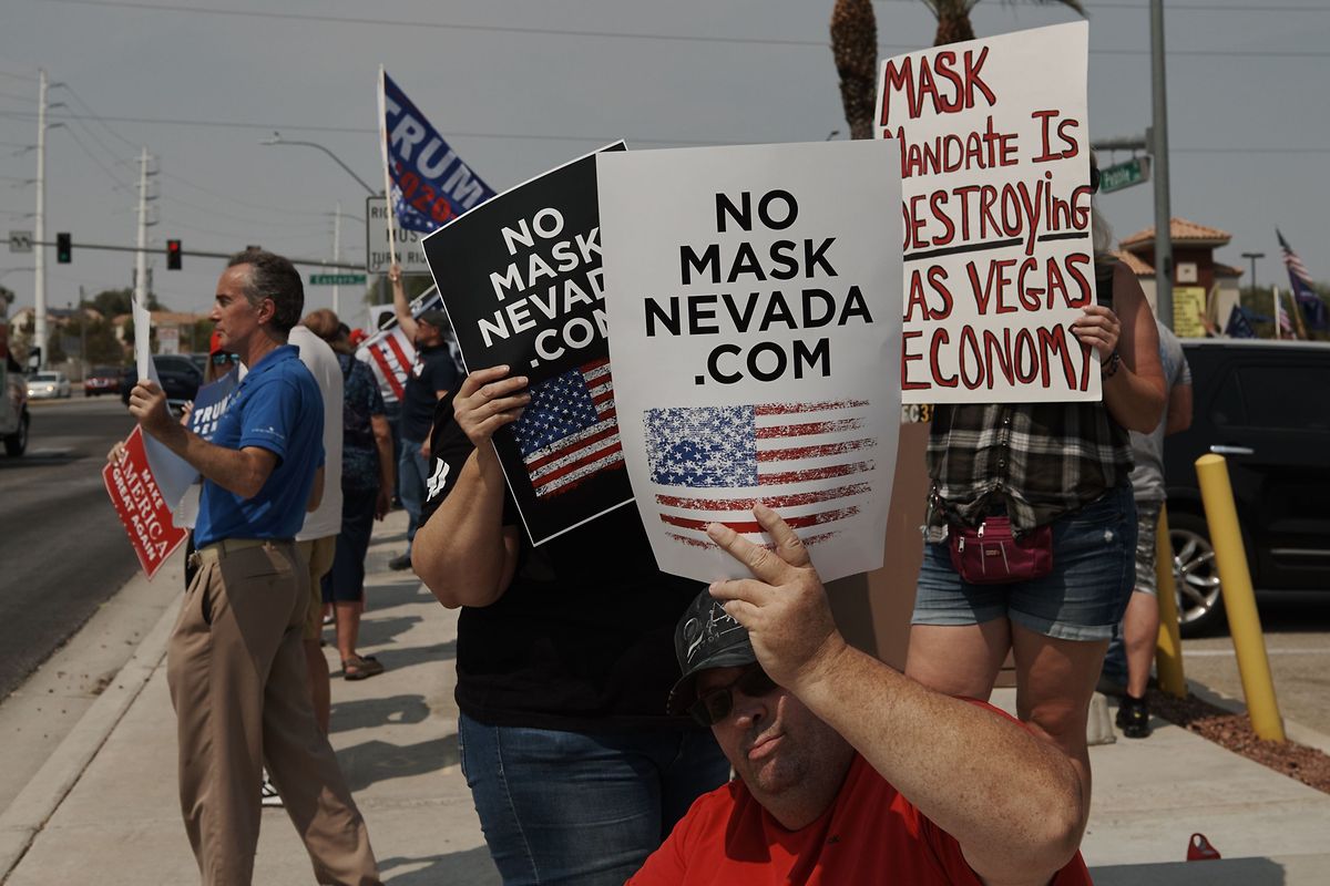 Trump-Anhänger demonstrieren gegen die Masken-Pflicht in Nevada.