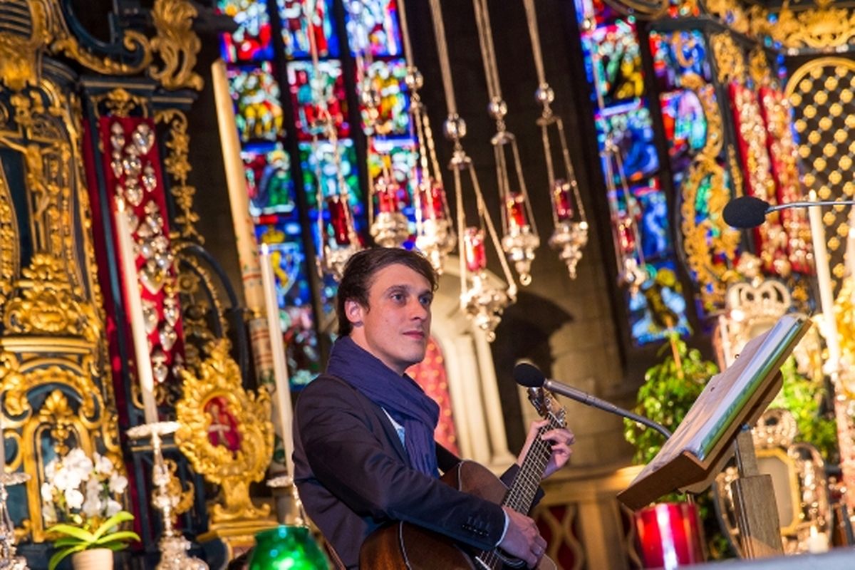 Eucharistische Anbetung mit dem Sänger Grégory Turpin 