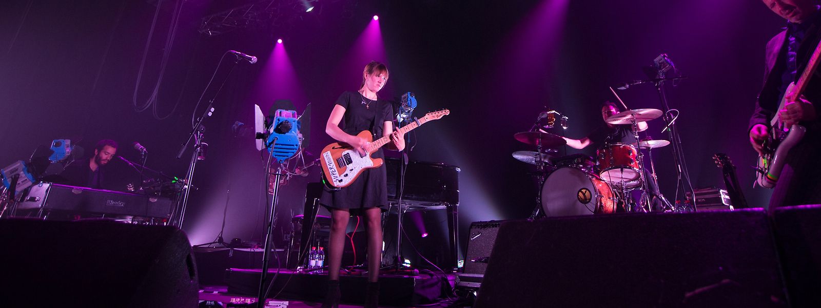 Sophie Hunger spielt regelmäßig in der Rockhal. Hier tritt sie in 2015 auf und erscheint nächstens am 29. Oktober in Neimënster.