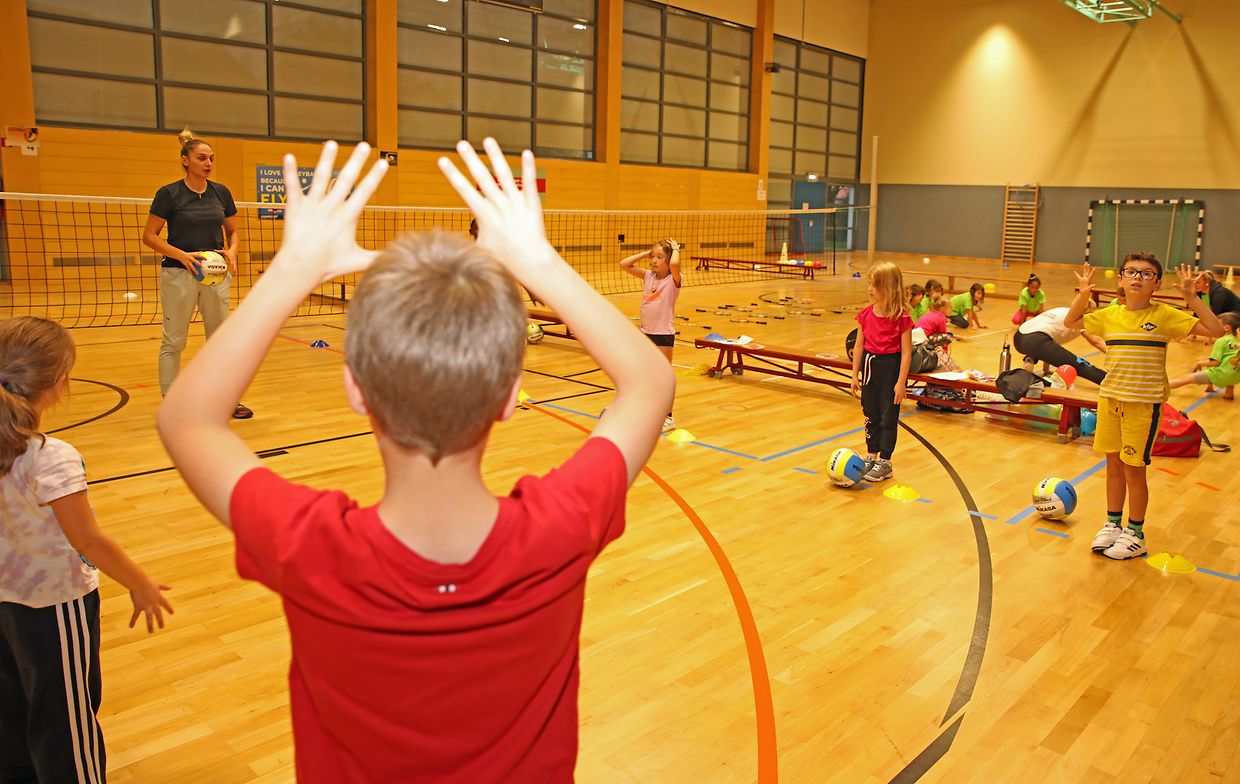 mywort - Kleine Champions mit Ball und Schläger