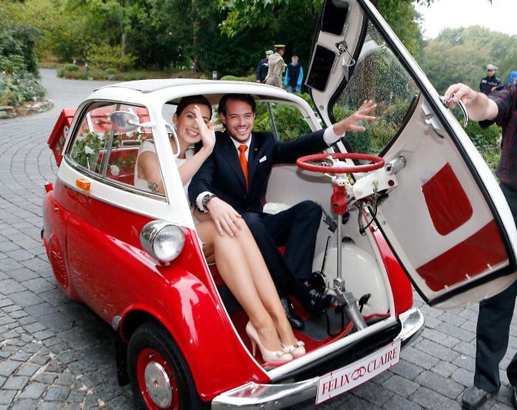 Claire und Félix haben sich ein ungewöhnliches Hochzeitsauto ausgesucht.