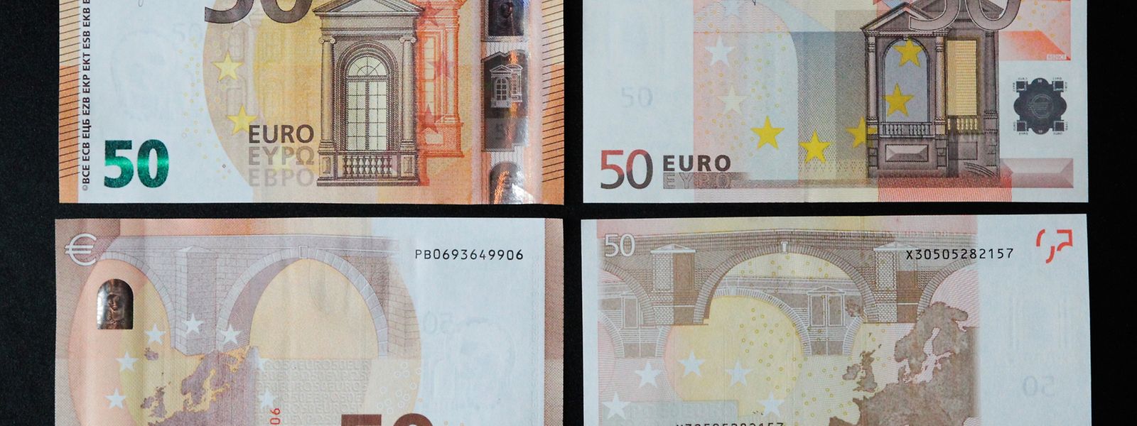 Do lado esquerdo a nova nota de 50 euros e do lado direito a antiga