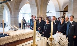 Lokales,Grand-Duc Jean.Transfert Colmar-Berg/Palais.- GRAND-DUC JEAN: - Transfert de la dépouille mortelle (Palais) -  Foto: Pierre Matgé/Luxemburger Wort