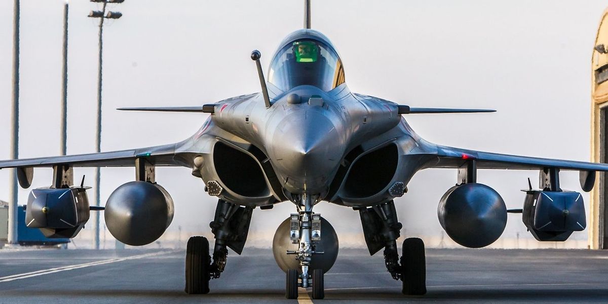 Das internationale Bündnis fliegt bislang nur Luftangriffe gegen den IS. Im Bild ein französischer Rafale-Kampfjet.