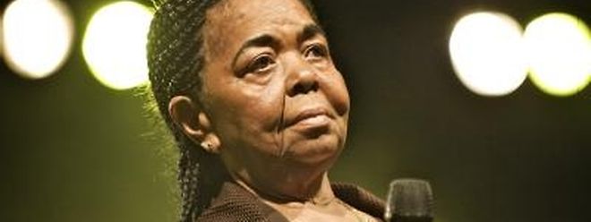 Cesária Évora, foi a cantora de maior reconhecimento internacional de toda a história da música popular cabo-verdiana. Foi apelidada de "rainha da morna".