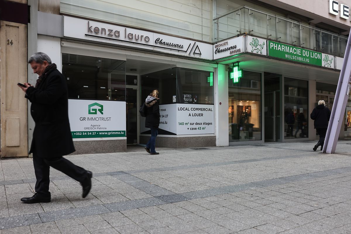 Le centre Mercure, situé au début de la rue de l'Alzette, semble n'être plus que l'ombre de lui-même. 
