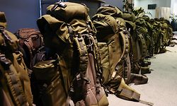 Das "Handgepäck" der Soldaten vor ihrem Abflug.