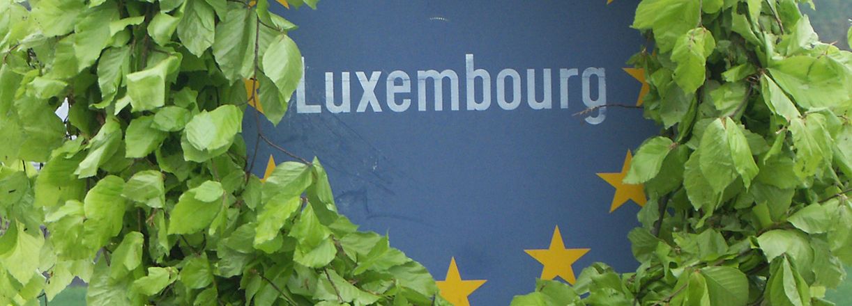 1. Mai - Einfahrt nach Schengen Maikranz