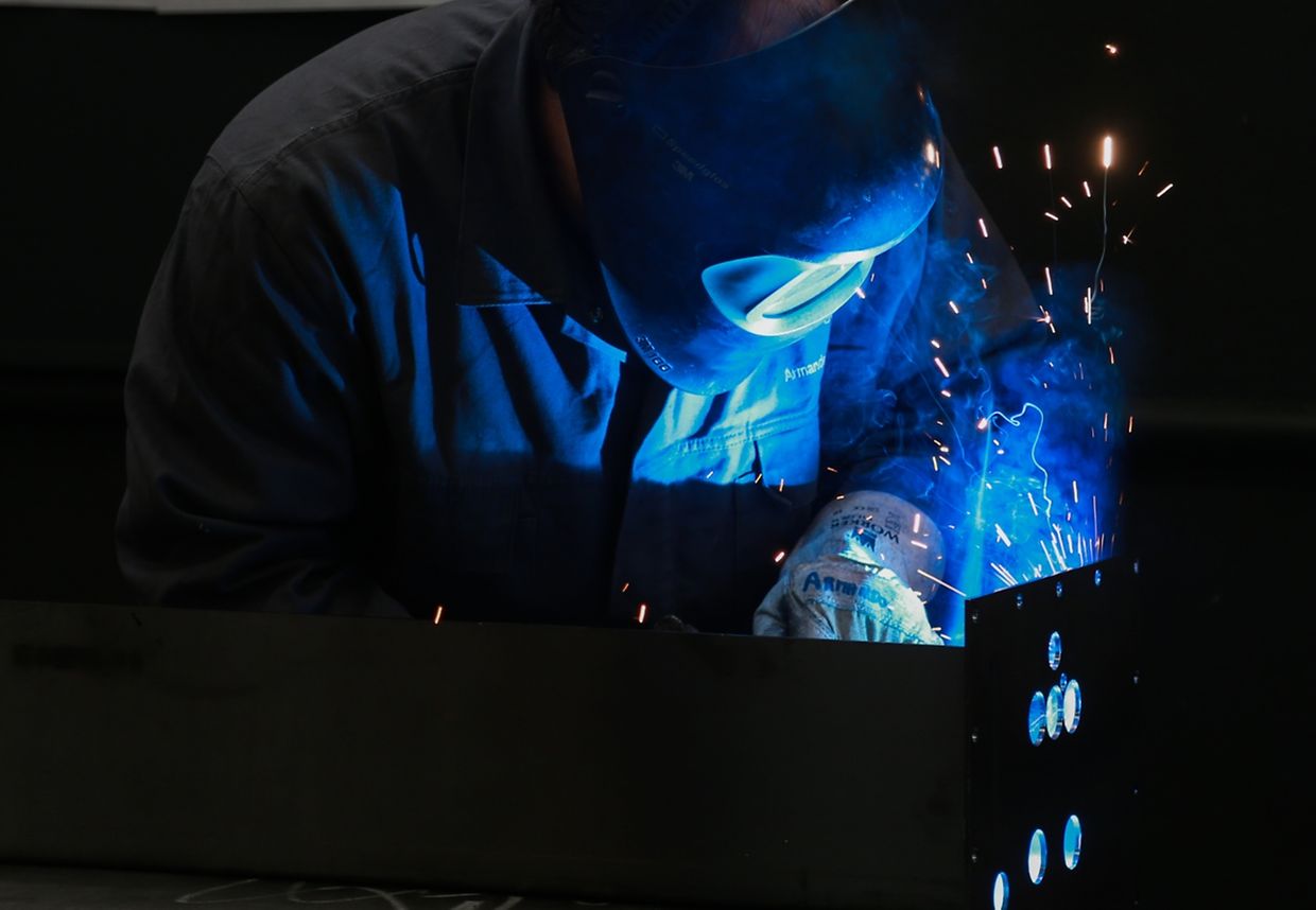 Per Hand gelötet nehmen Einzelstücke langsam Form an. 