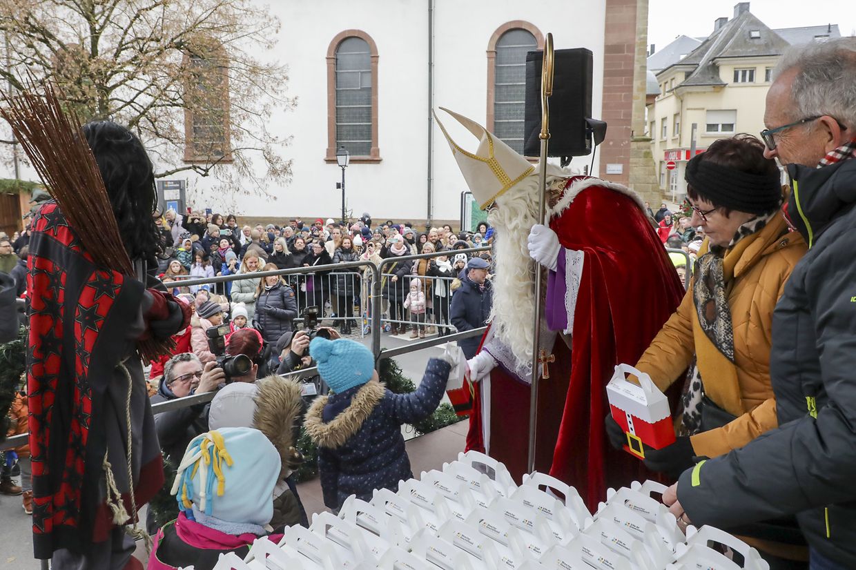 À Grevenmacher, Saint-Nicolas a fait briller les yeux de nombreux enfants samedi.