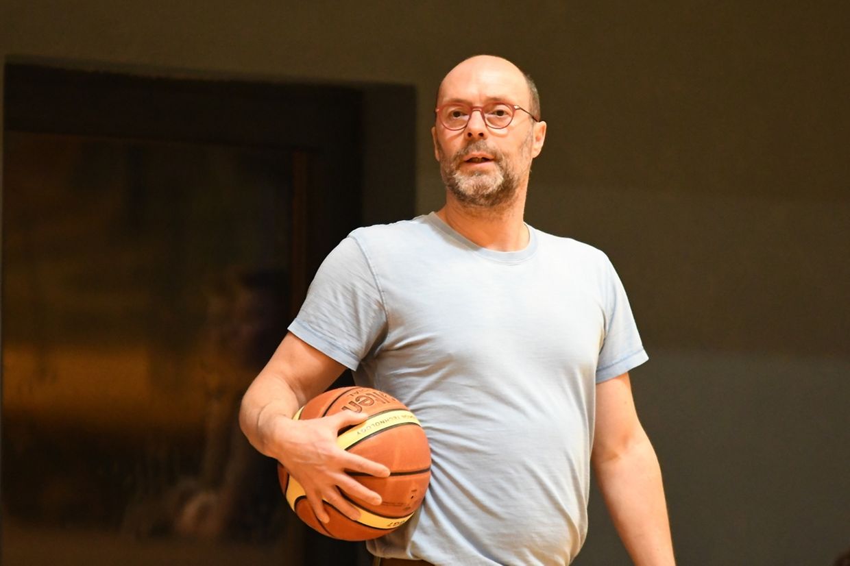 Scolaires: Musel Pikes - Contern 62-70 - Bob Adam, le coach conternois.