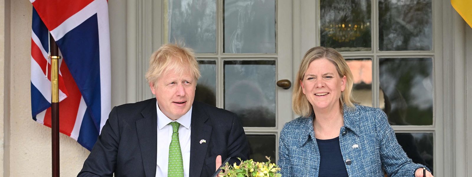 O primeiro-ministro britânico, Boris Johnson, e a homóloga sueca, Magdalena Andersson.