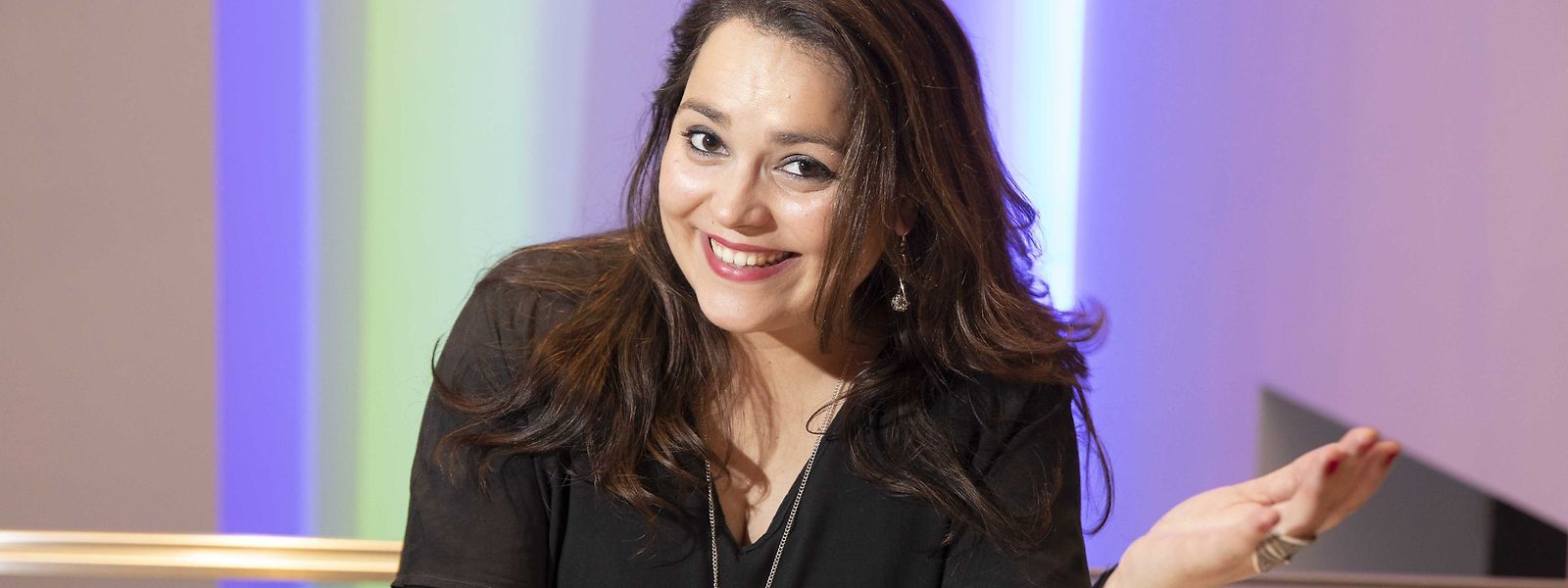 A cantora Luísa Vieira voltou ao Grão-Ducado para homenagear a revolução portuguesa.