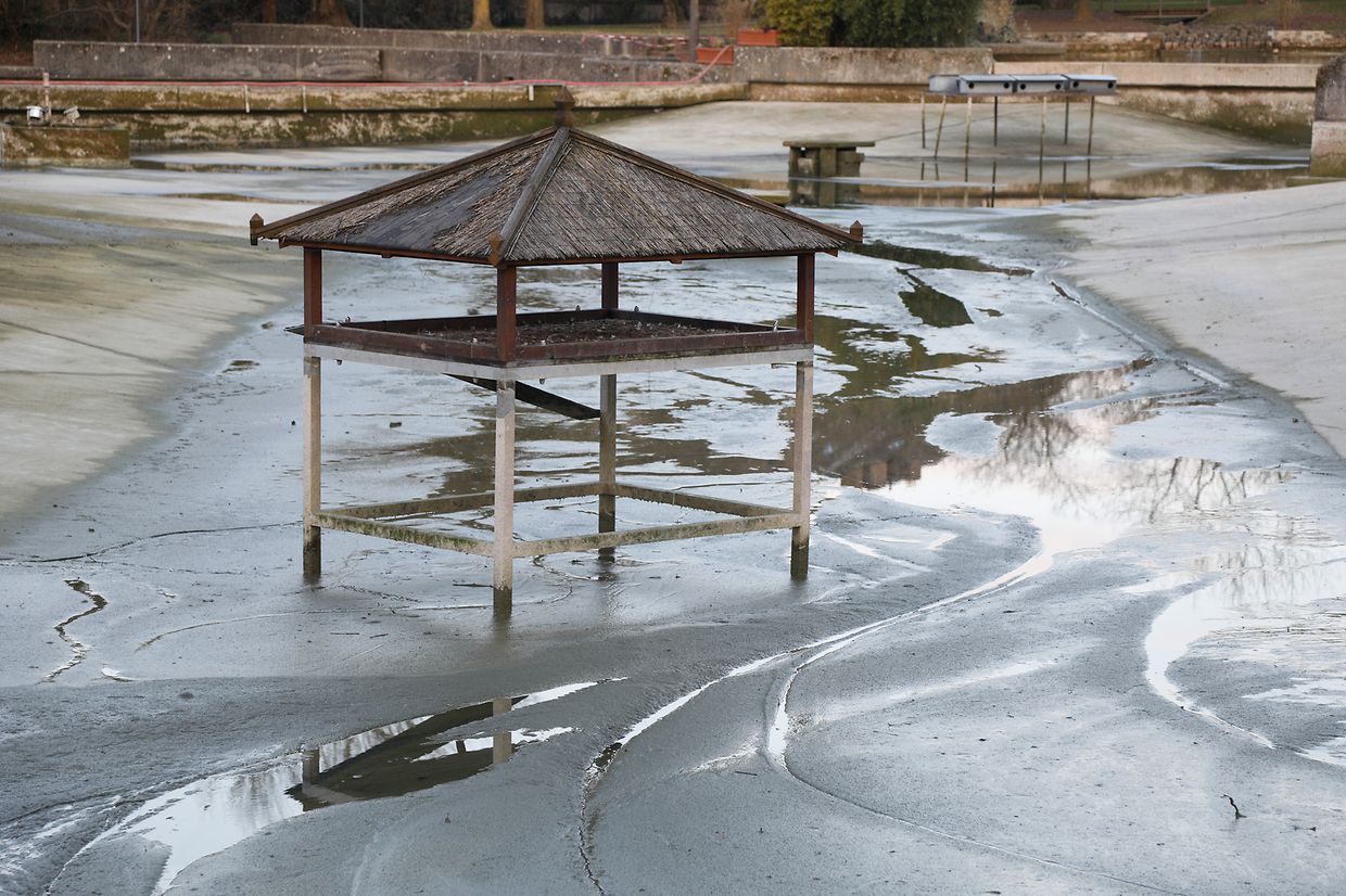 Ungewöhnliche Einblicke tun sich dem Betrachter nach dem Ablassen des Wassers auf.