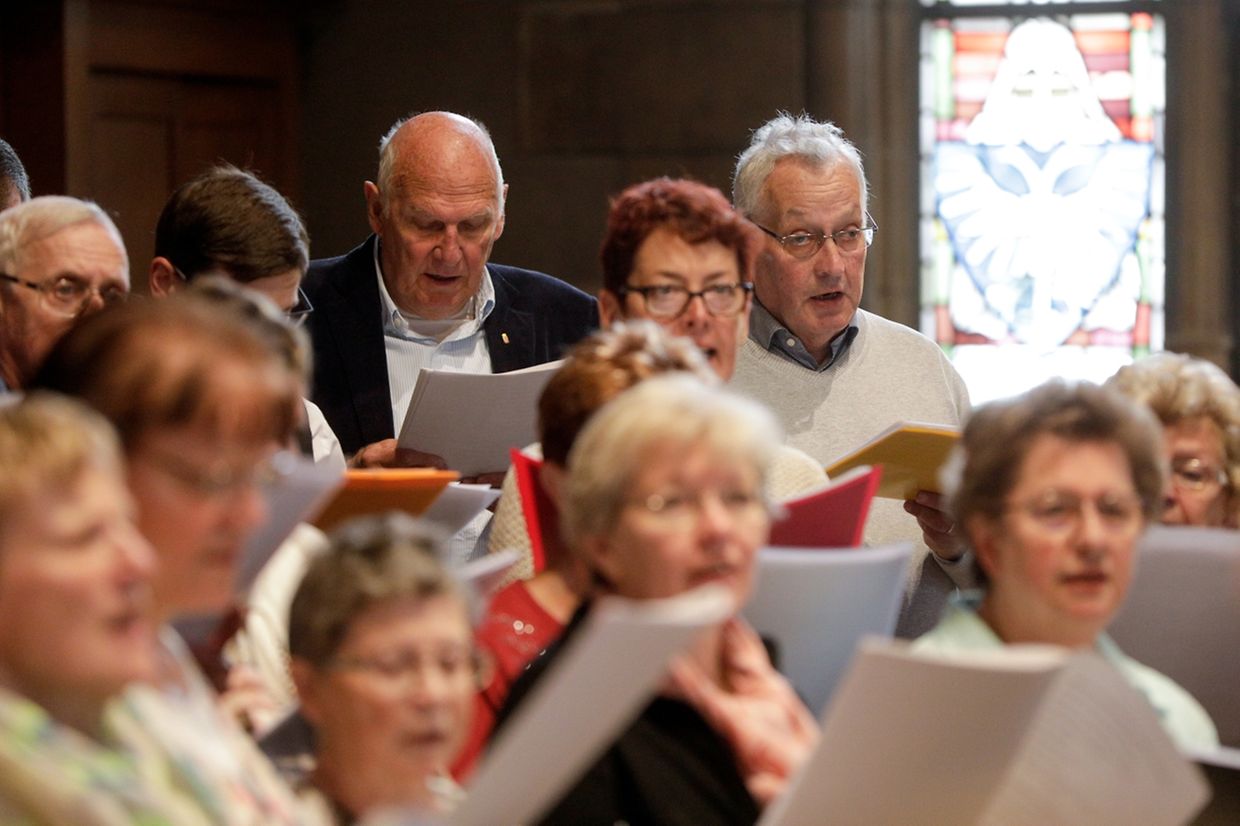 Messe für die neue Pfarrei: “Notre-Dame-de-l’Évangile“ (Schëffleng, Monnerech, Steebrécken).