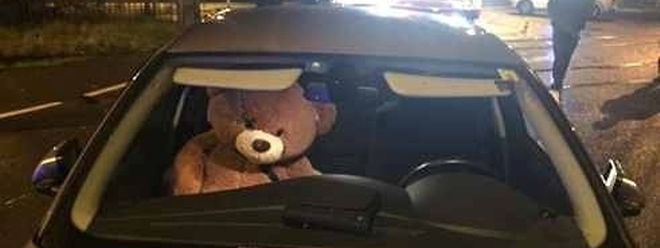 Der Beifahrer war unverletzt, konnte aber dennoch nichts zum Unfallhergang sagen. 