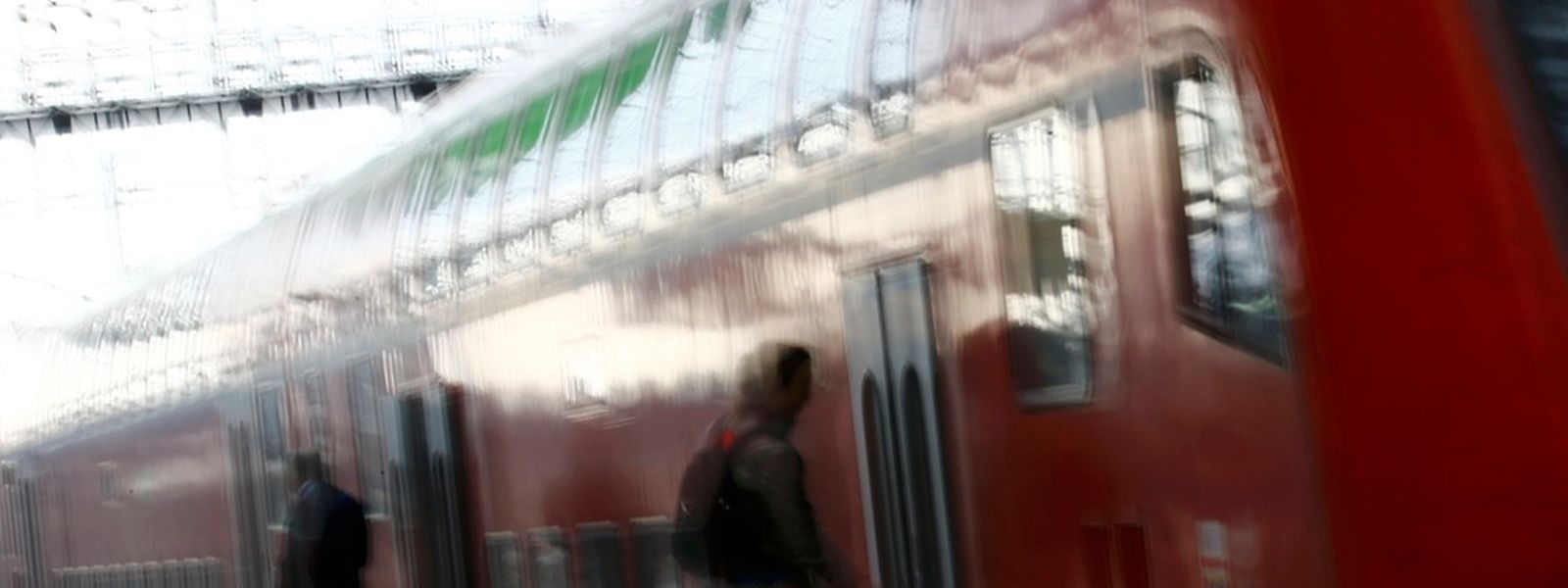 In Deutschland fielen am Donnerstagvormittag zwei Drittel der Fernzüge aus.