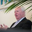 Jacques Santer: Keinen Superstaat à la „Vereinigte Staaten von Europa“ schaffen.