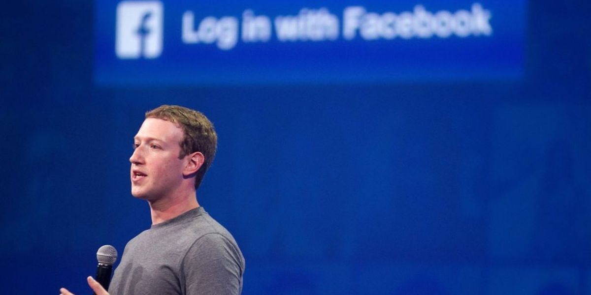 Mark Zuckerberg, le patron en tee-shirt, tente de rompre le cycle négatif dont lui et son groupe pâtissent depuis l'élection de Donald Trump.