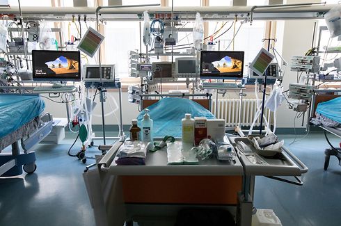 Lok , Coronavirus , Sars-CoV-2 , Covid-19, Xavier Bettel und Paulette Lenert besuchen Hopital Kirchberg , Hopitaux Robert Schuman , Reanimation  , Foto:Guy Jallay/Luxemburger Wort