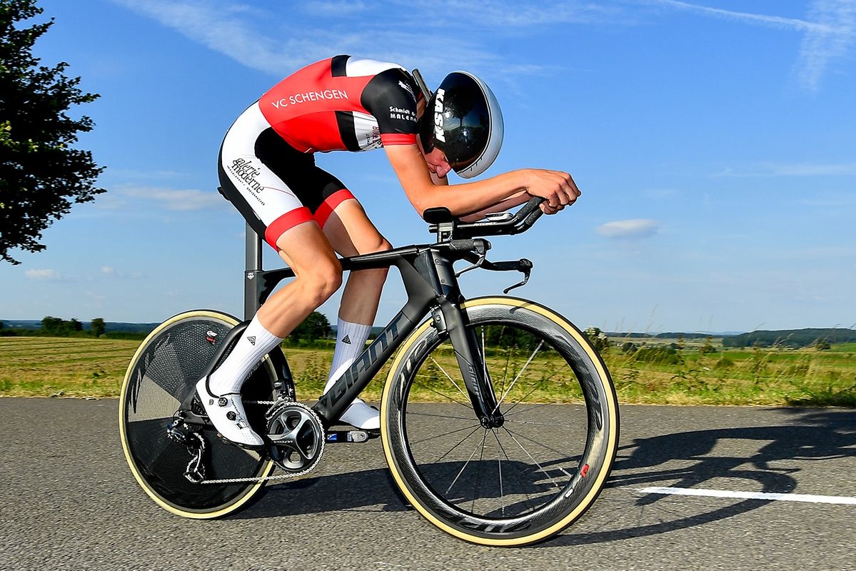 Arthur Kluckers (VC Schengen) gewann bei den Junioren mit nur einer Sekunde Vorsprung.