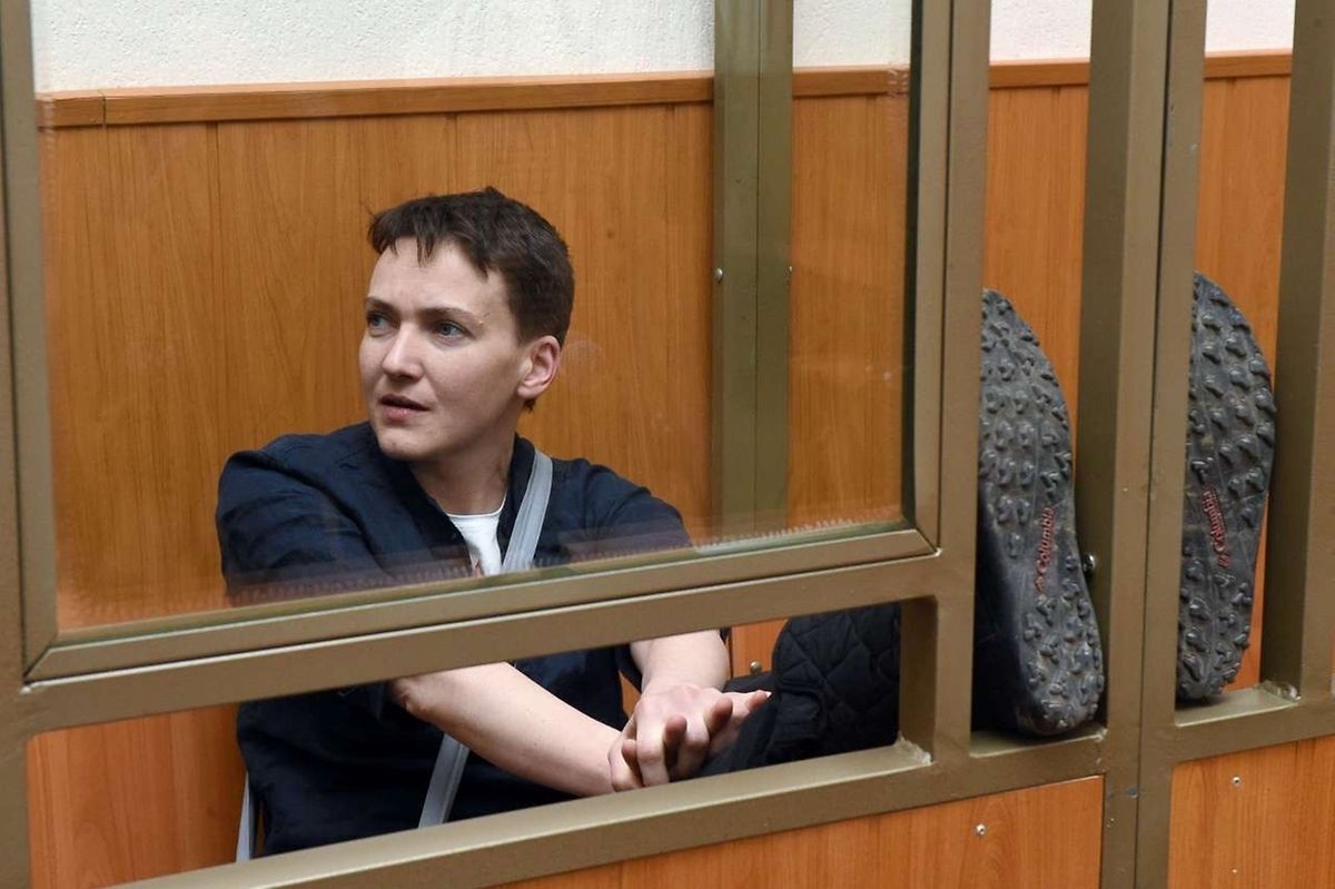Russia Court Hands Ukraine Pilot Savchenko 22 Year Sentence
