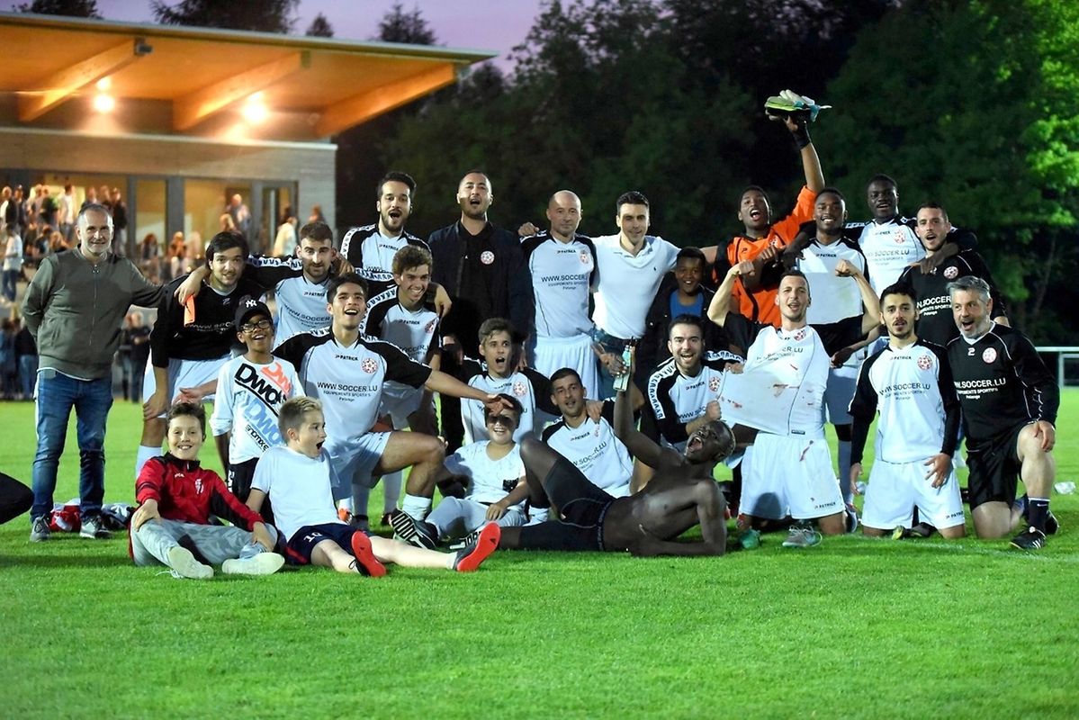 Äischdall (D1) - Merl (D2) 2-5. La joie du Red Star Merl-Belair après la qualification pour la finale.