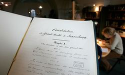 15.1. Staatsarchiv / Konstitution 1868 / Originaldokument / Crise Constitutionelle / Verfassung / Verfassungsaenderungen foto: Guy Jallay 