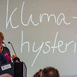 14.01.2020, Hessen, Darmstadt: Nina Janich, Professorin für Germanistische Linguistik und Jurysprecherin "Unwort des Jahres", präsentiert "Klimahysterie" als "Unwort des Jahres" 2019. Zum "Unwort des Jahres" wird seit 1991 alljährlich ein Begriff gekürt, der gegen das "Prinzip der Menschenwürde" oder gegen "Prinzipien der Demokratie" verstößt. Foto: Frank Rumpenhorst/dpa +++ dpa-Bildfunk +++