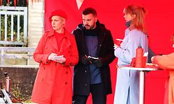 Cordula Stratmann ist in der neuen Frauen-Sketchserie „Queens of Comedy“ zu sehen.