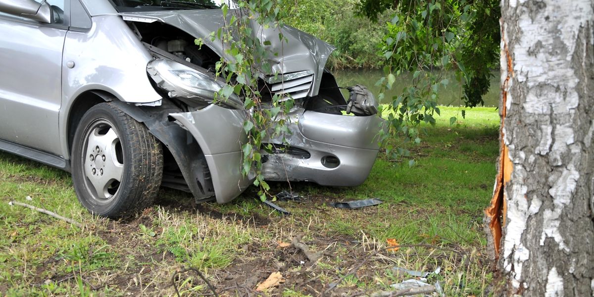 Wenn ein Autofahrer verunglückt und nicht mehr selbst den Notruf wählen kann, riskiert die Hilfe zu spät zu kommen. Mit dem „eCall“, einem System, das ab dem 31. März 2018 EU-weit in allen Neuwagen installiert sein muss, soll so etwas nicht mehr vorkommen.