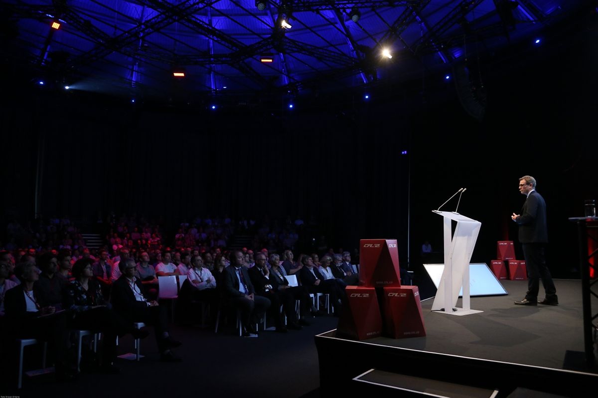 Le directeur général des CFL, Marc Wengler, présente les priorités des investissements des Chemins de fer à 500 de ses 4.300 employés réunis aux Rotondes