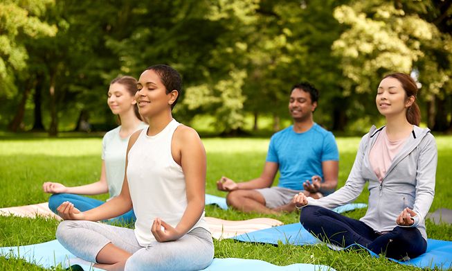 Outdoor yoga at Kinnekswiss, Kirchberg and Merl parks 