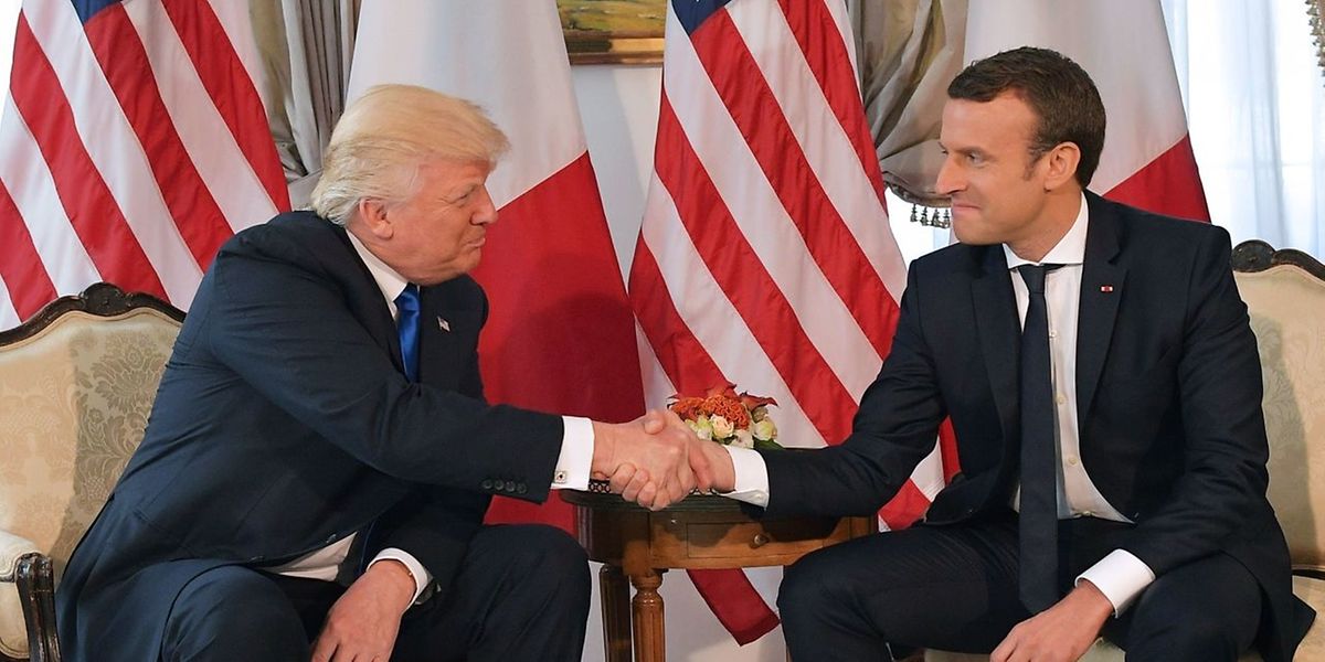 Trump und Frankreichs Staatspräsident Emmanuel Macron: "Niemand in Paris hat Waffen."