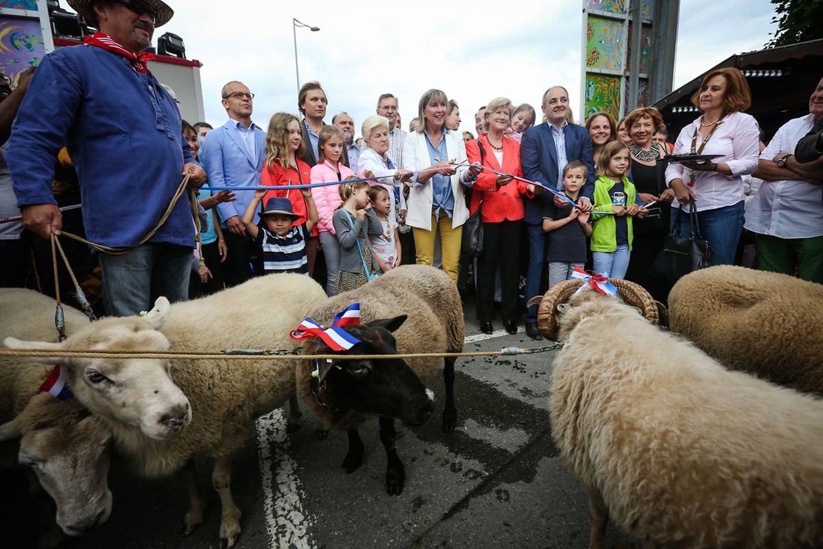 Die Schuberfouer auf dem Glacisfeld ist eröffnet. 20 Tage Spiel, Spaß und Spannung beginnen damit. 