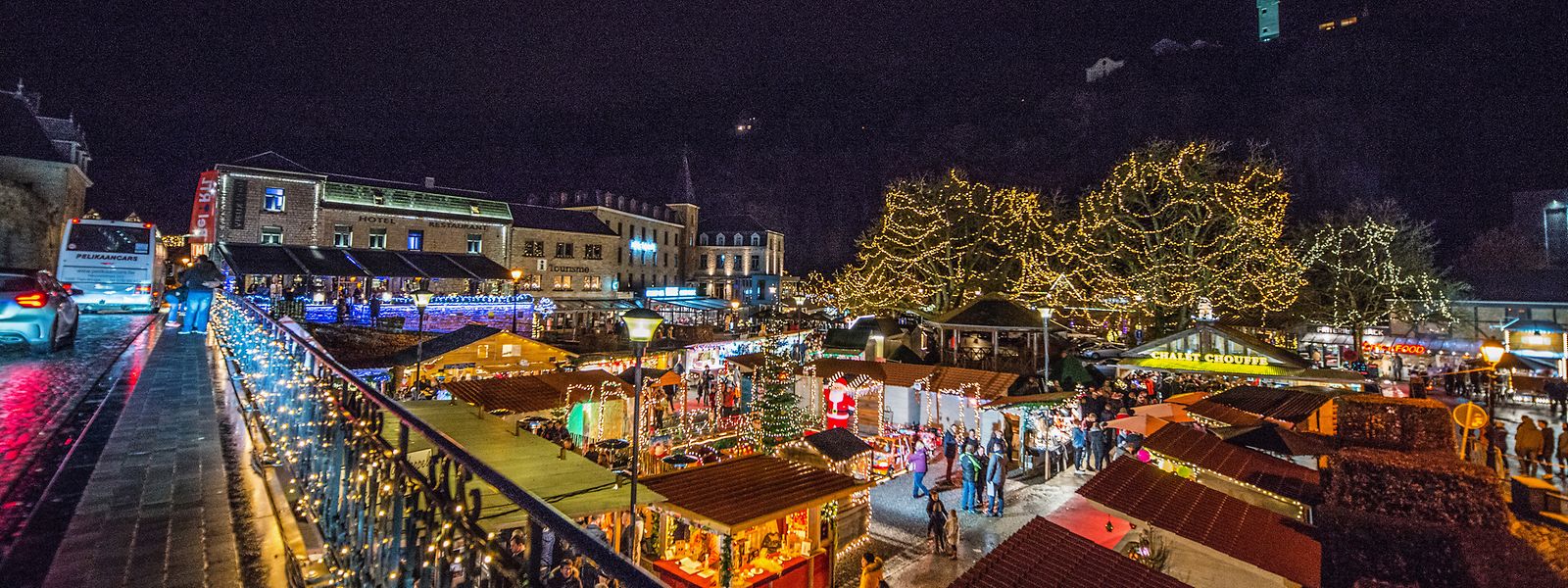 Grand village de Noël dans la «plus petite ville du monde»