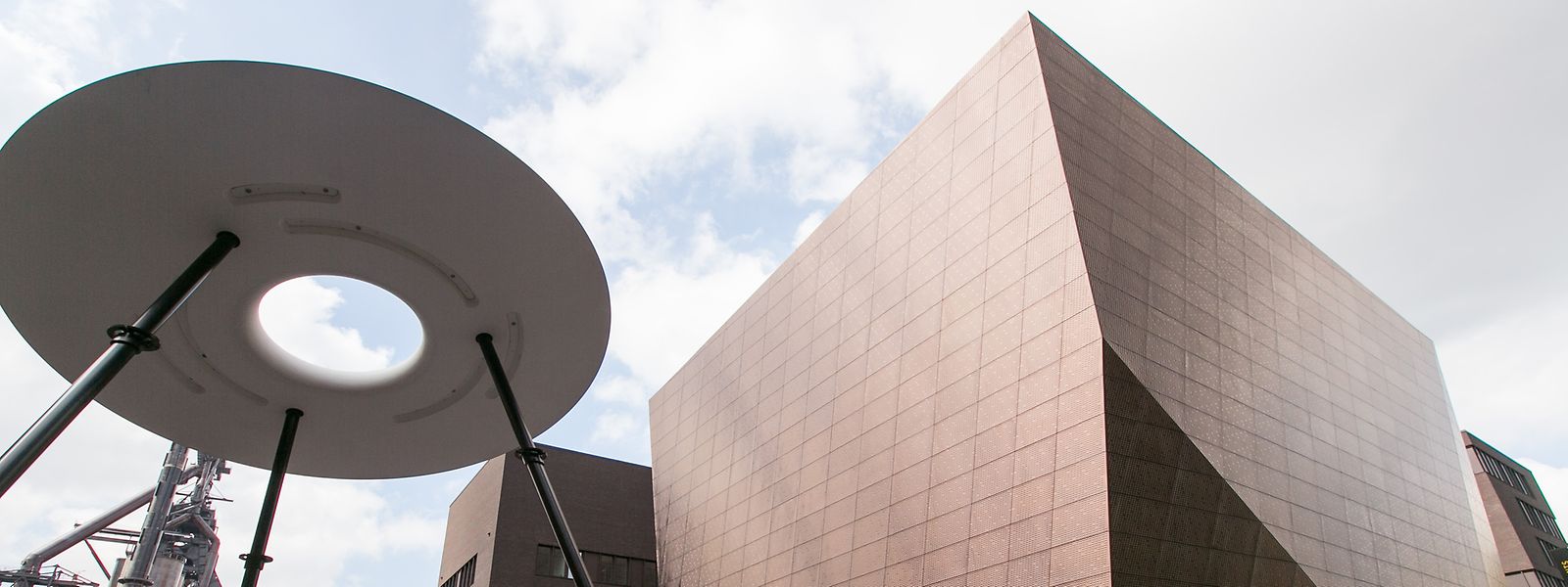 Im Inneren der Maison des Arts befindet sich unter anderem eine Konzerthalle. 