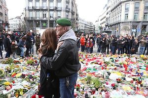 elon des responsables s'exprimant au centre de crise belge, 31 victimes ont été retrouvées mortes à l'aéroport et dans le métro de la capitale belge et quatre ont succombé des suites de leurs blessures à l'hôpital. 
