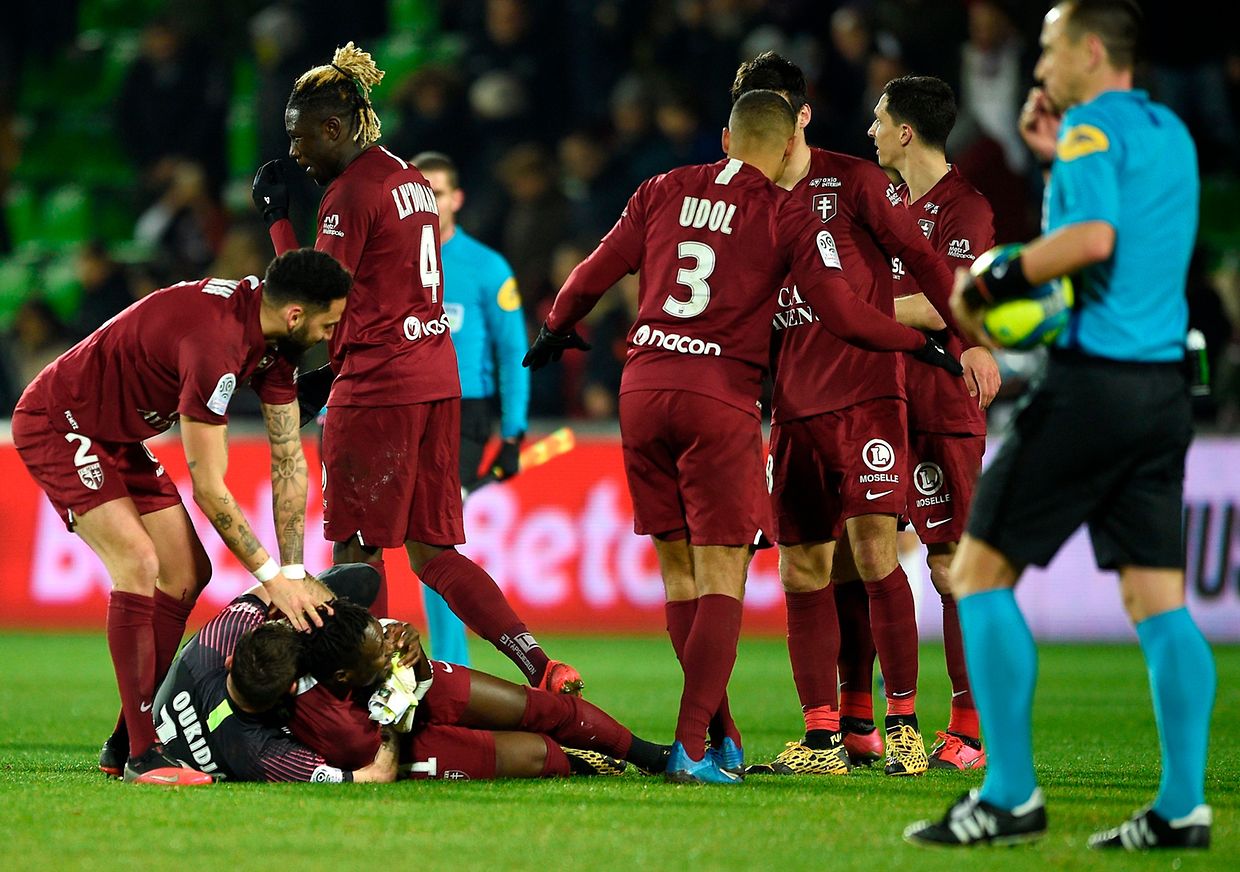 En remportant leur huitième succès de la saison face à Nîmes, grâce à John Boye en fin de match, les Messins comptent désormais 34 points.